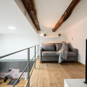  Apartment Af